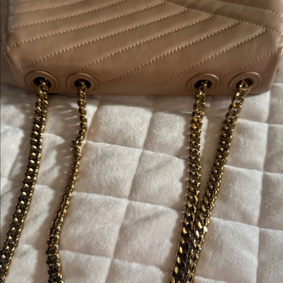 Tory Burch Quilted Tan Shoulder Bag - Picture 12 of 15